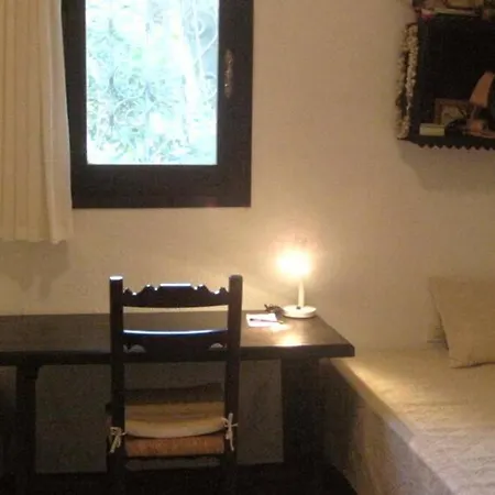 Incantevole • Giardino Con Accesso Diretto Di Simius Villa